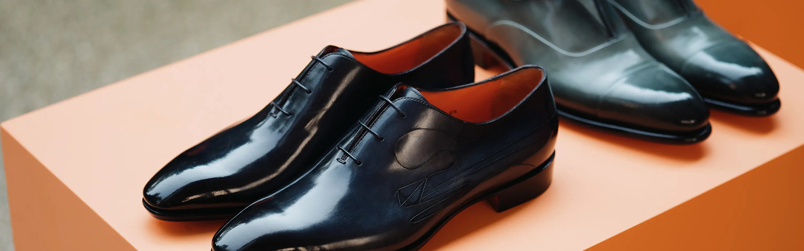 Копии и реплики обуви Santoni с премиальным дизайном