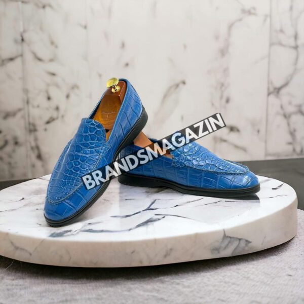 Лоферы Loro Piana из кожи крокодила BM69880777