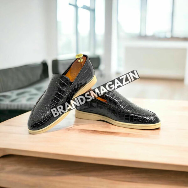Лоферы Loro Piana из кожи крокодила BM71450277