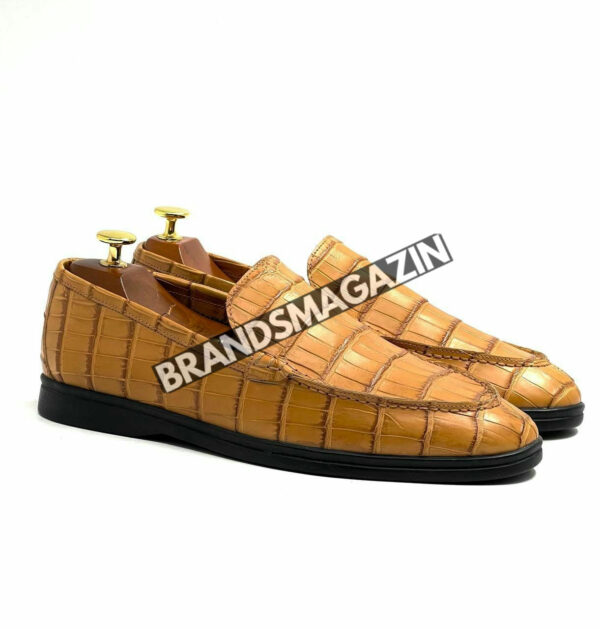 Лоферы Loro Piana из кожи крокодила BM71729277 2