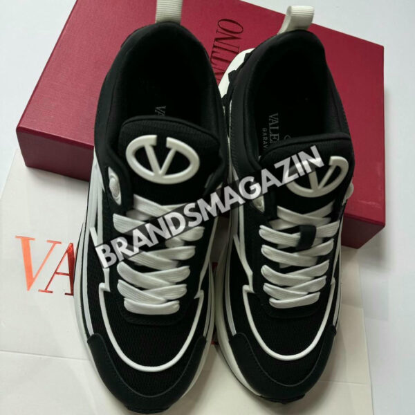 Кроссовки Valentino BM45765357477