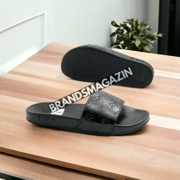 Шлепанцы Louis Vuitton BM69790977