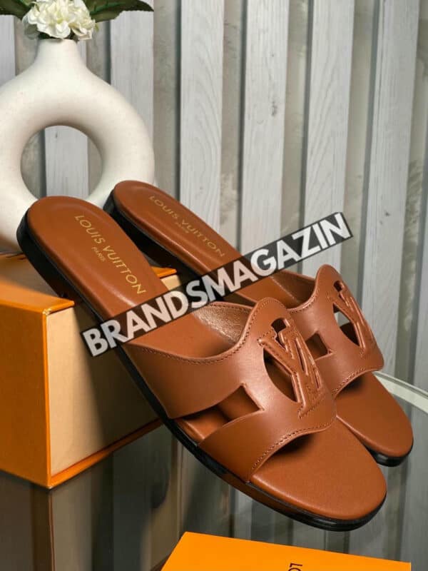 Шлепанцы Louis Vuitton BM71488077 4