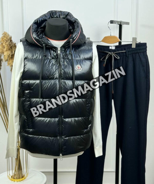Безрукавка Moncler BM46074393477 Безрукавка Moncler BM46074393477