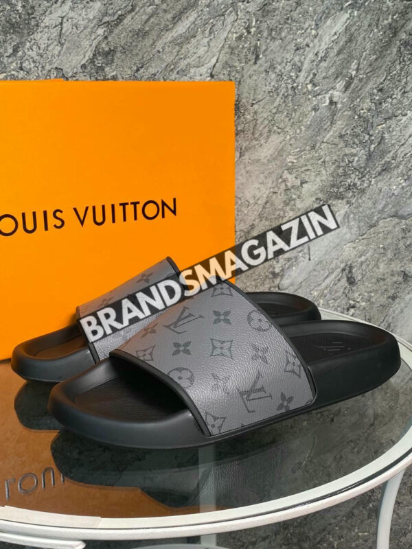 Шлепанцы Louis Vuitton BM71616477