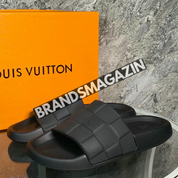 Шлепанцы Louis Vuitton BM71354777