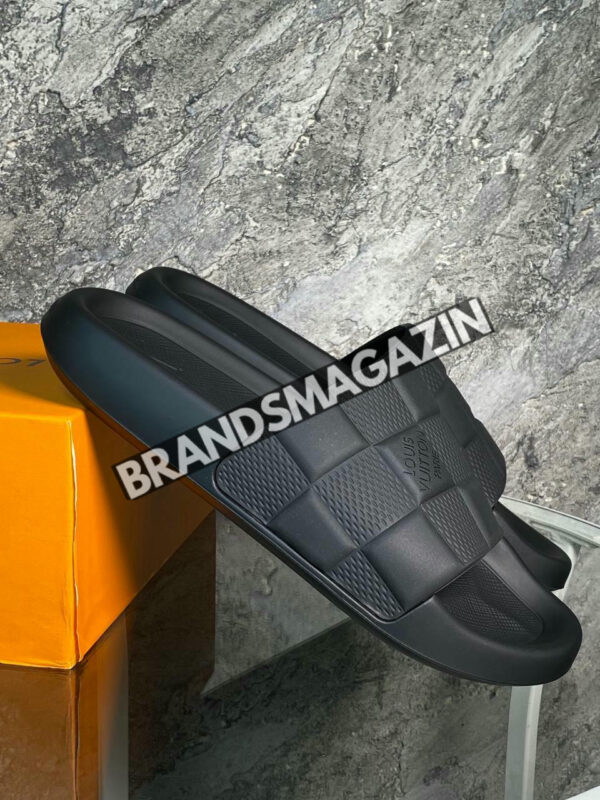 Шлепанцы Louis Vuitton BM71354777 3