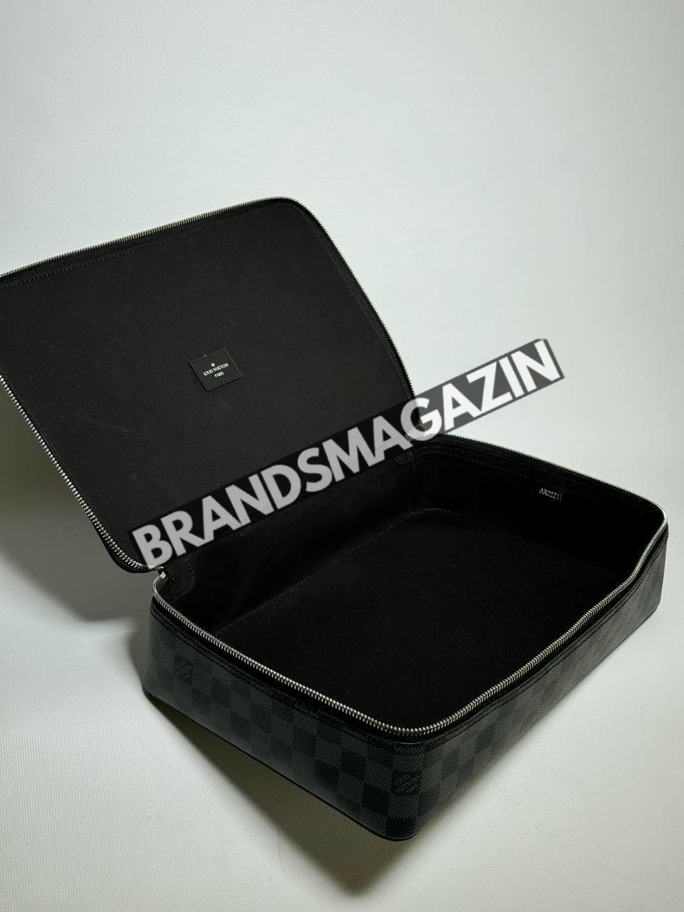 Несессер Louis Vuitton BM45855569377 2 Несессер Louis Vuitton BM45855569377 2