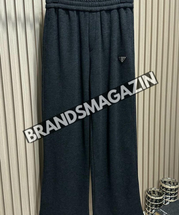 Спортивные штаны Prada BM47569015277 Спортивные штаны Prada BM47569015277