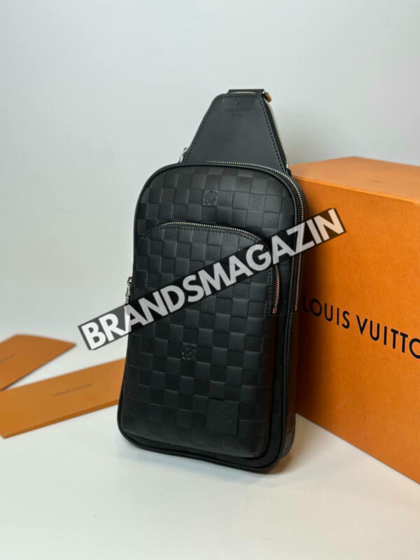 Сумка-слинг Louis Vuitton BM47091644877
