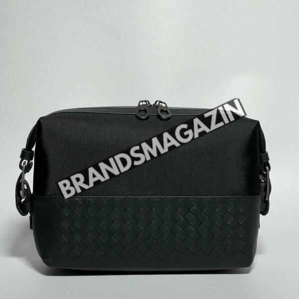 Клатч Bottega Veneta BM46794770777