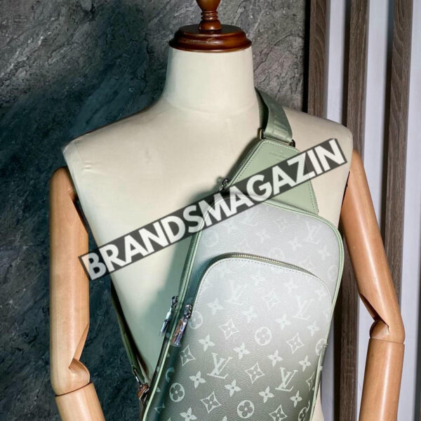 Сумка-слинг Louis Vuitton BM46085693277