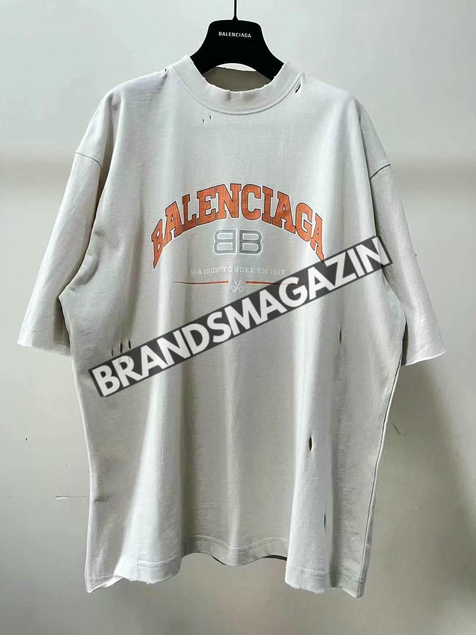 Футболка Balenciaga BM47238871677 Футболка Balenciaga BM47238871677