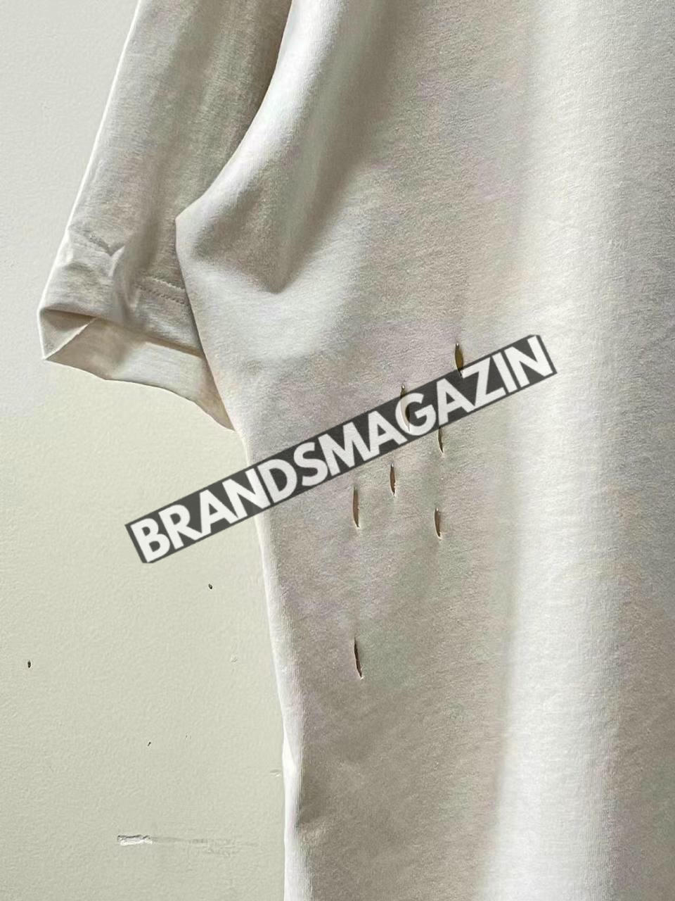 Футболка Balenciaga BM47238871677 9 Футболка Balenciaga BM47238871677 9