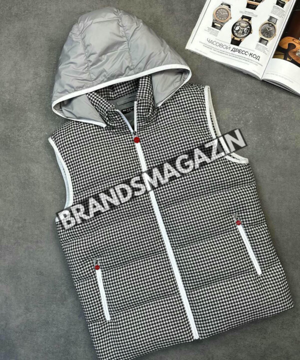 Безрукавка Kiton BM47428553977 Безрукавка Kiton BM47428553977