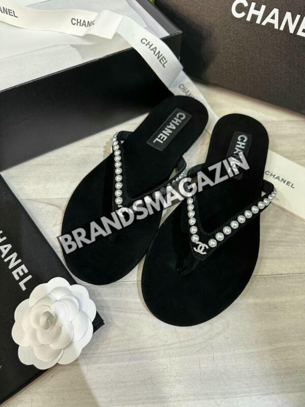 Шлепанцы Chanel BM47592368377