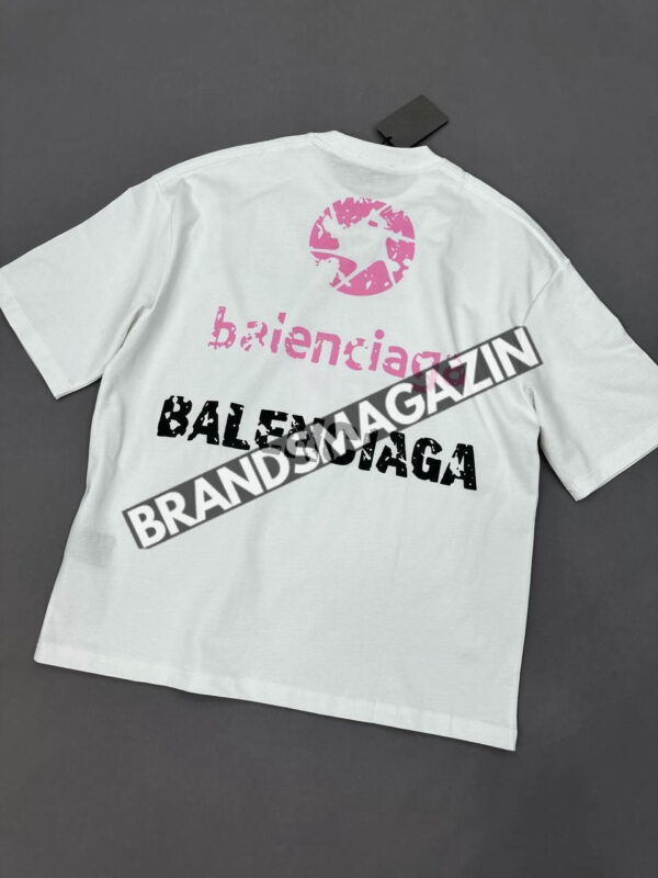 Футболка Balenciaga BM69737377