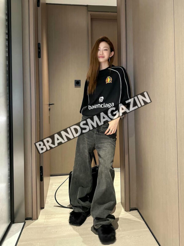 Джинсы Balenciaga BM45707579277