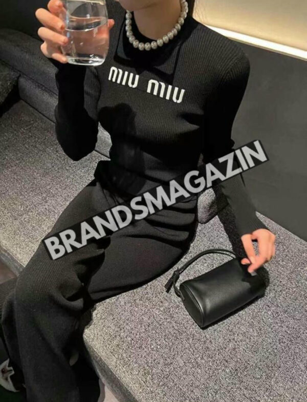 Костюм MIU MIU BM45700653577