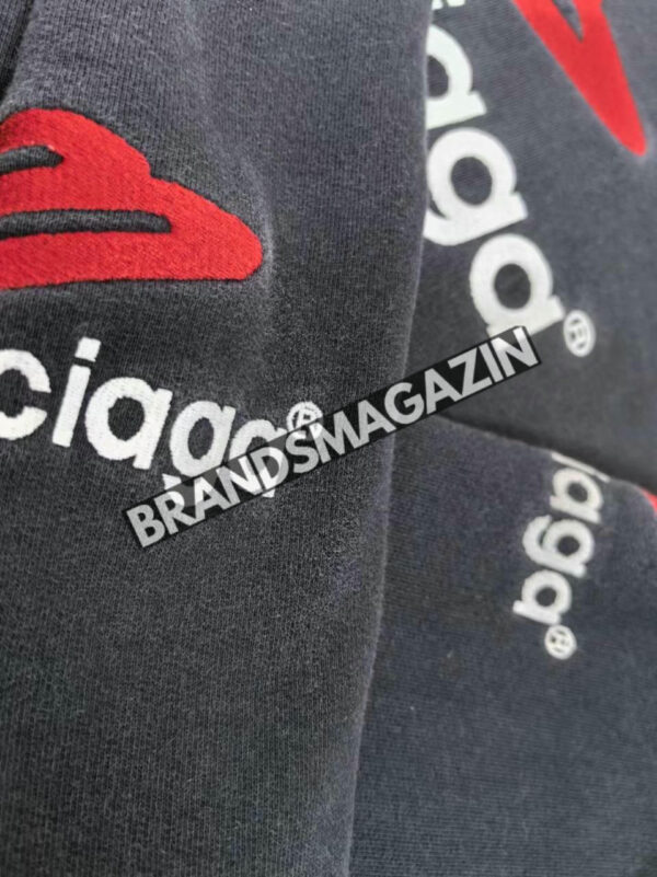 Худи Balenciaga BM47462392477 7