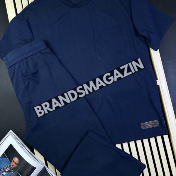 Прогулочный костюм Louis Vuitton BM70833077