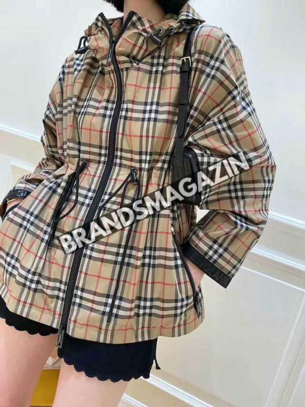 Плащ Burberry BM69509677