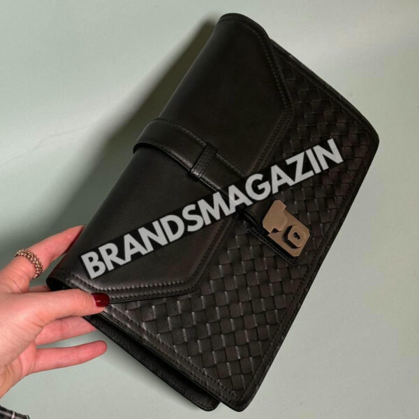 Клатч Bottega Veneta BM46148370177