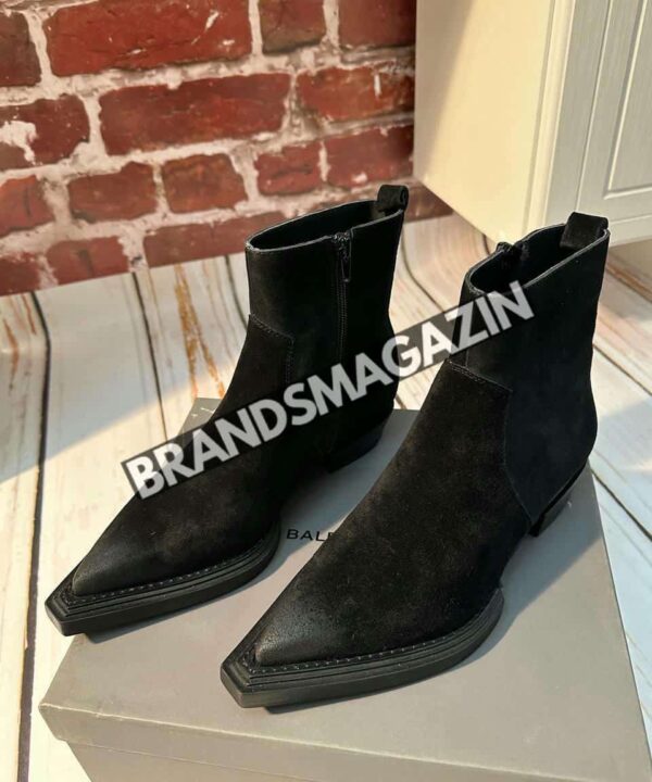 Казаки Balenciaga BM47180387077 Казаки Balenciaga BM47180387077