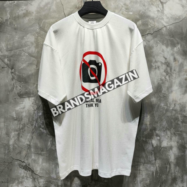Футболка Vetements BM46448569377 3