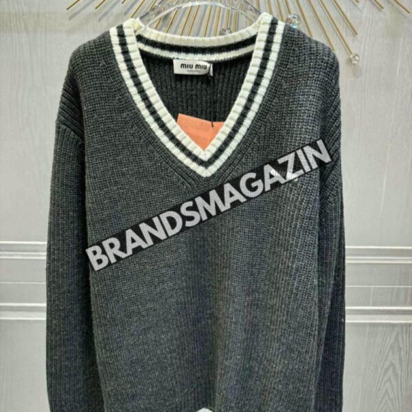 Свитер MIU MIU BM46914245377