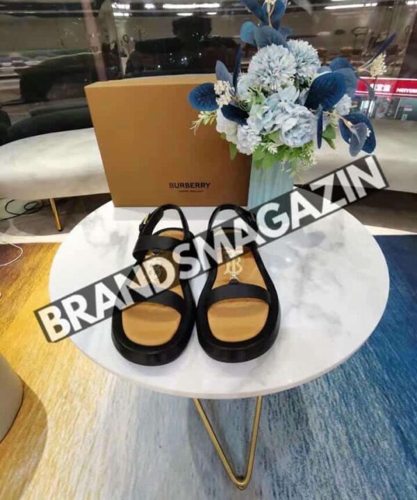 Сандалии Burberry BM70362777 Сандалии Burberry BM70362777