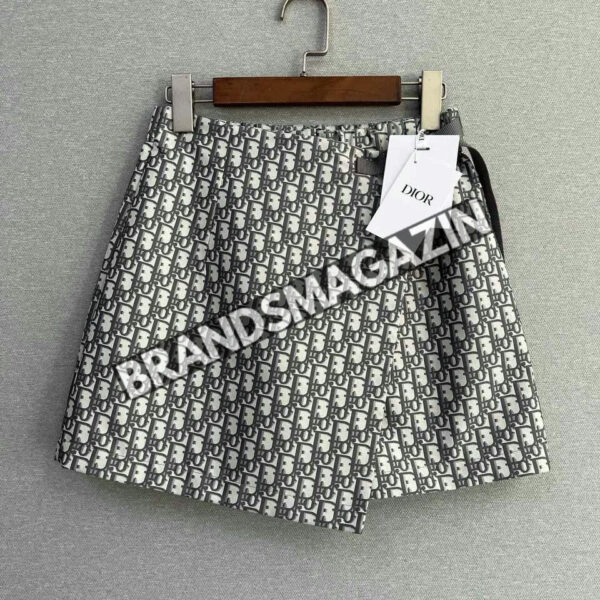 Шорты Dior BM70817877