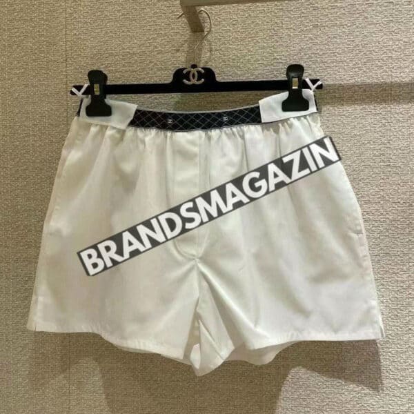 Шорты Chanel BM70807377