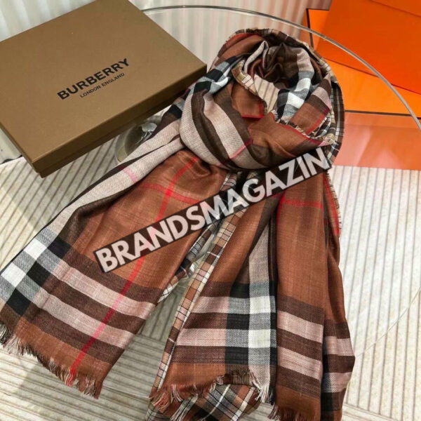 Шарф Burberry BM46782450377