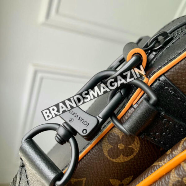 Сумка-мессенджер Louis Vuitton BM45722682377 6