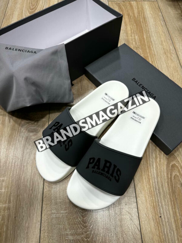 Шлёпанцы Balenciaga BM70396977