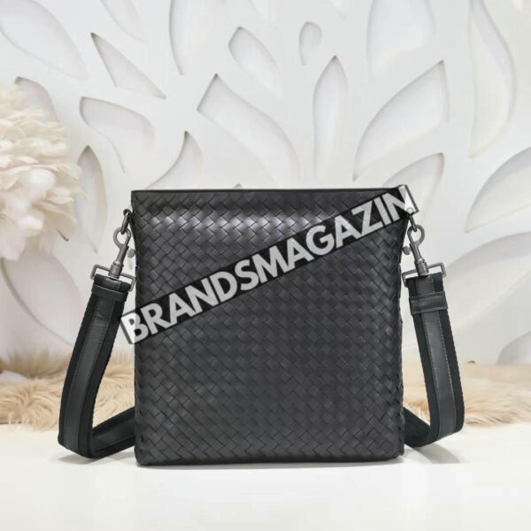 Сумка-мессенджер Bottega Veneta BM45722683077 2