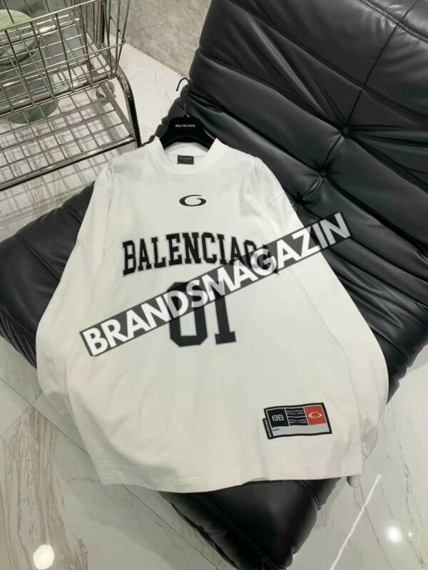 Свитшот Balenciaga BM47444857777