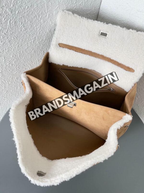 Сумка Balenciaga Medium BM46782492377 6