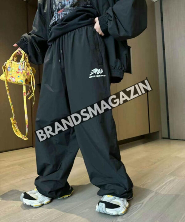 Костюм Balenciaga BM46606537577 Костюм Balenciaga BM46606537577