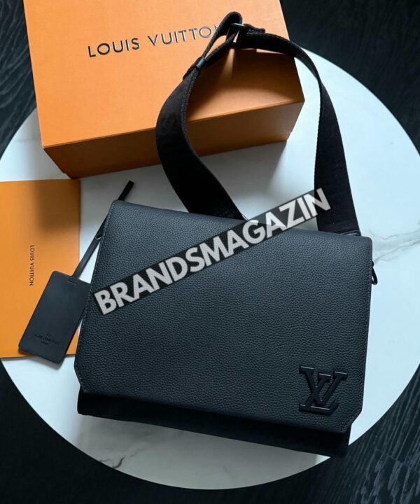 Сумка-мессенджер Louis Vuitton BM47535106477 Сумка-мессенджер Louis Vuitton BM47535106477