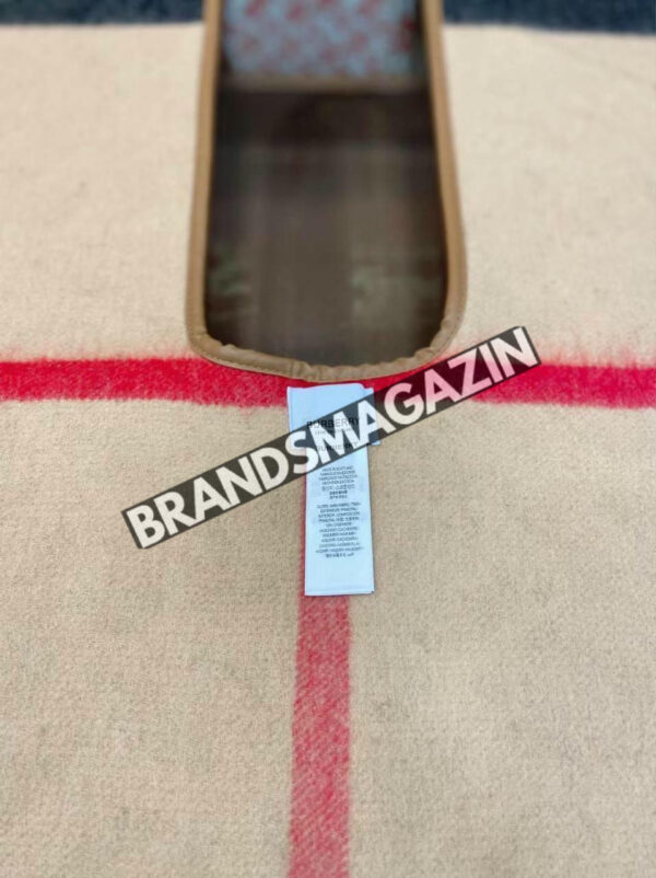 Пончо Burberry BM45735557577 4