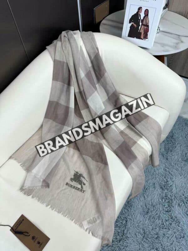 Шарф Burberry BM45735562077 4