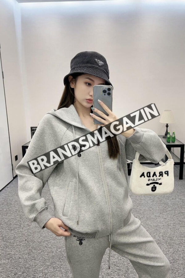 Костюм Prada BM45913611177