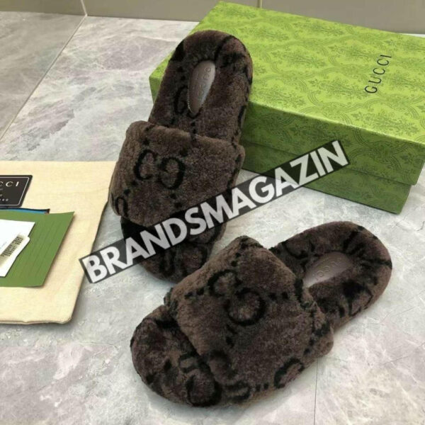 Тапочки Gucci BM45984256277