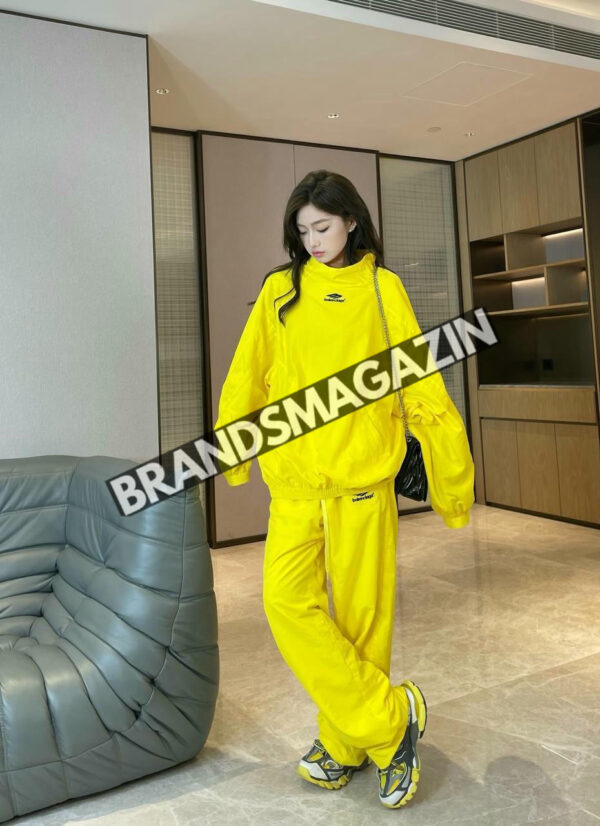 Свитшот Balenciaga BM69808477