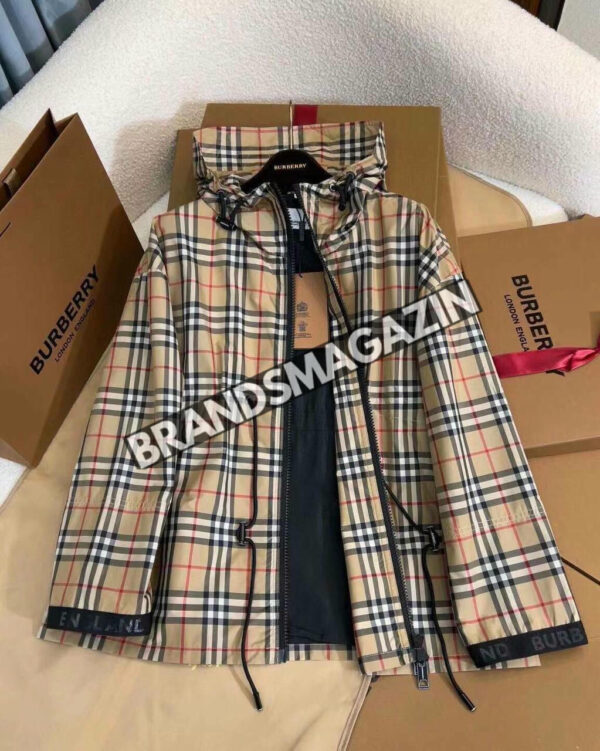 Плащ Burberry BM69509677 3