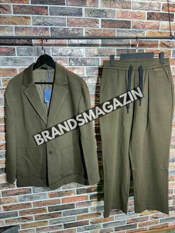 Прогулочный костюм Louis Vuitton BM7683477