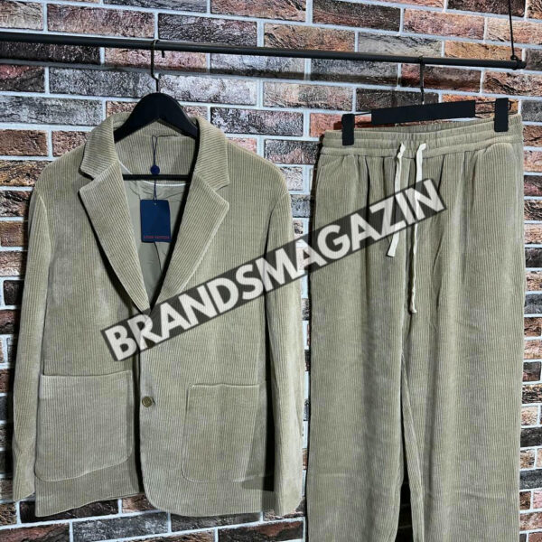 Прогулочный костюм Louis Vuitton BM7682077