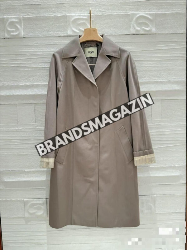 Плащ Fendi BM70810577